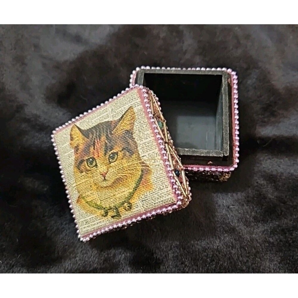 Cute Vintage Look Painted Beaded Trinket Box With Cat Image And Wooden Inside